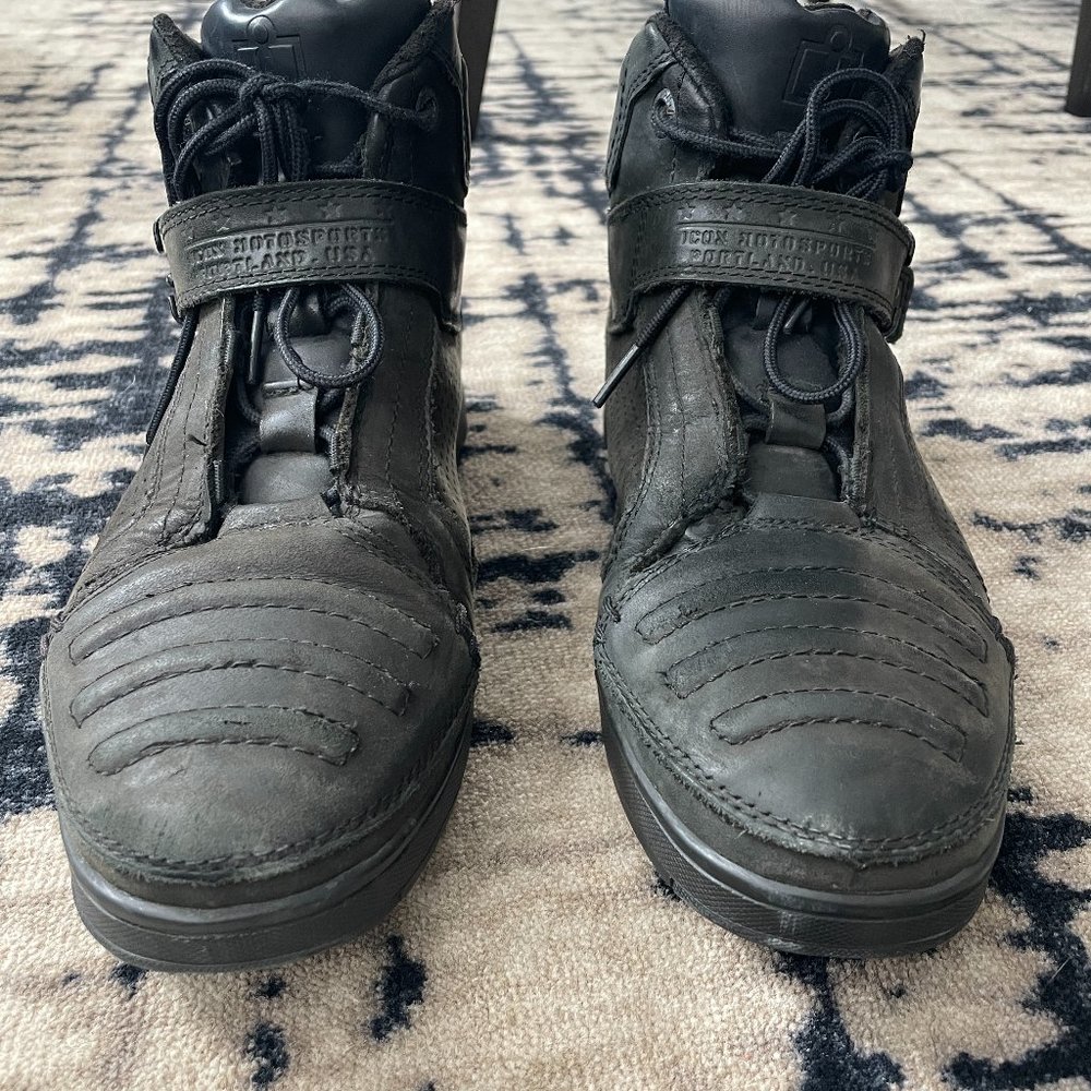 Icon Truant Black Motorcycle Shoes - Size 9